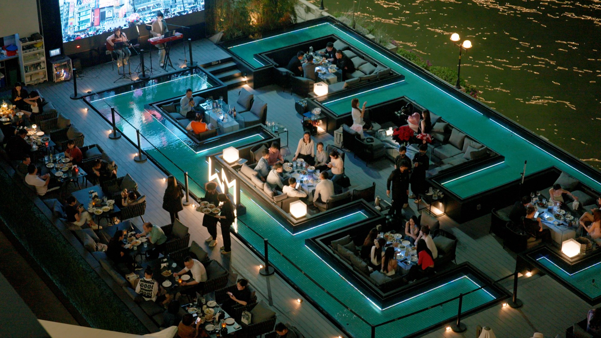 萬千美好  社交薈萃